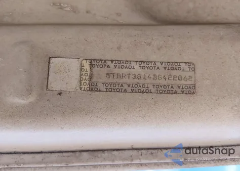 2003 Toyota Tundra Ltd V8 z USA, uszkodzony, nr VIN 5TBRT38143S422862